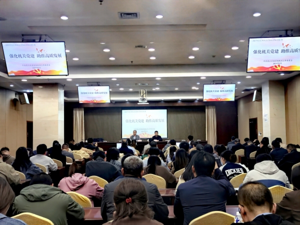 扎根西柏坡的党建淬炼，比打卡式培训更走心